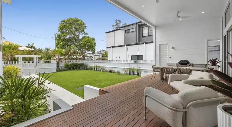 Apartment on Pottsville Beach