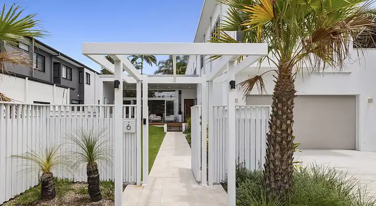 Apartment on Pottsville Beach