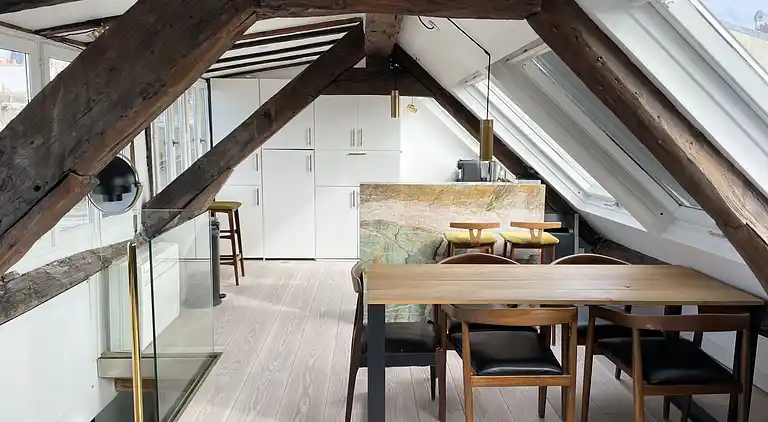 Penthouse avec terrasse privée et vue