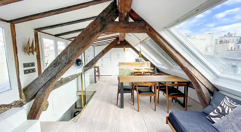 Penthouse avec terrasse privée et vue