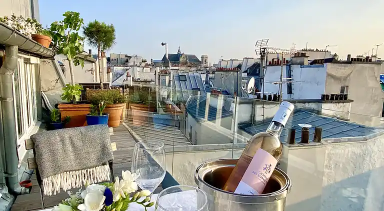 Penthouse avec terrasse privée et vue