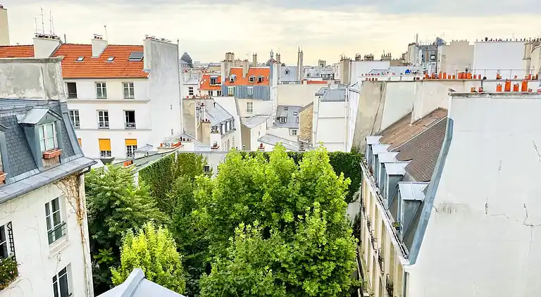 Penthouse avec terrasse privée et vue