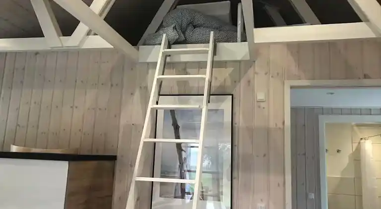 800m til strand,  strøm og vand inkl. 