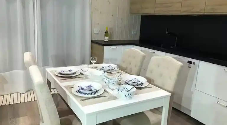 800m til strand,  strøm og vand inkl. 