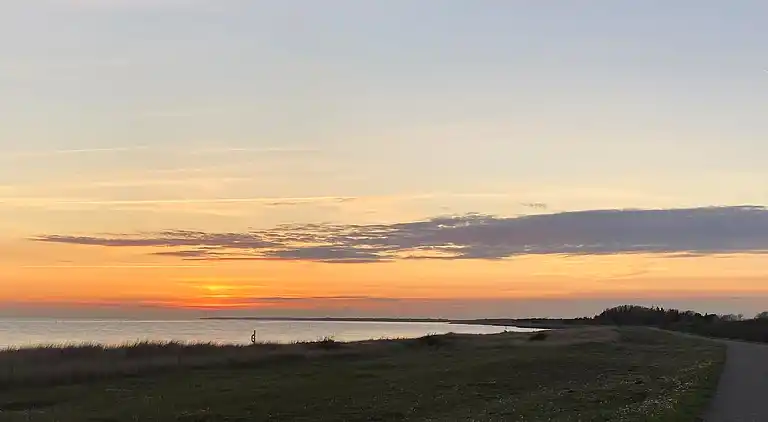Strandnahes Refugium mit Garten und Sauna