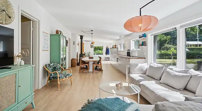 Modernisiertes Haus nahe Wald und Strand