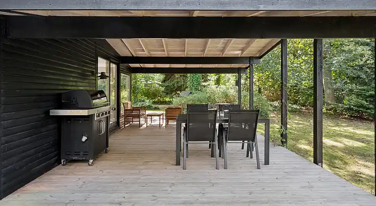 Modernisiertes Haus nahe Wald und Strand