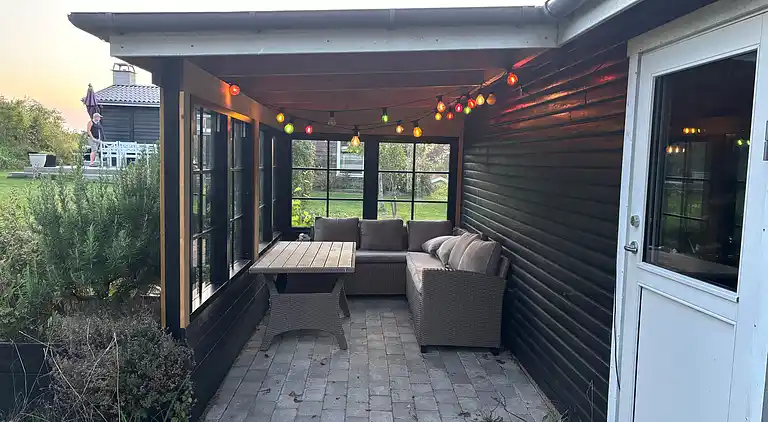 Lækkert sommerhus med havudsigt