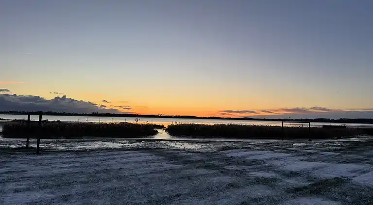 Hyggeligt sommerhus med kig til Kerteminde Fjord.