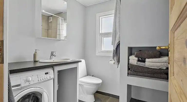 Hübsches Cottage in der Nähe von Hou und dem Meer