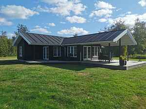 Modernes Ferienhaus mit teilweisem Meerblick in Læsø,