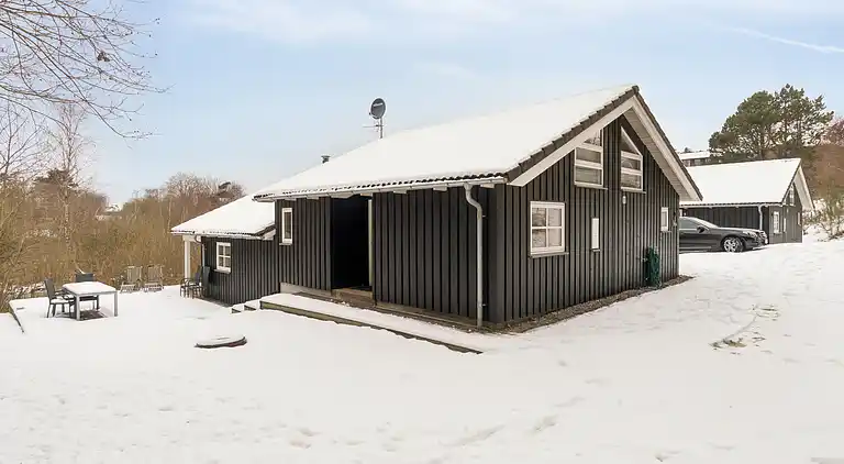Feriehus med spa og sauna, tæt på natur