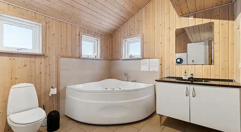 Familievenligt sommerhus med spa og sauna