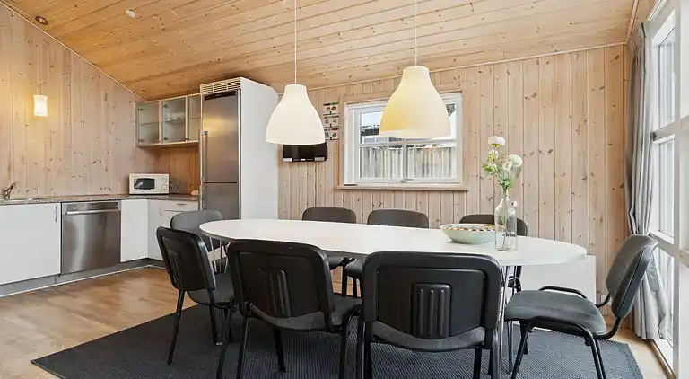 Familievenligt sommerhus med spa og sauna