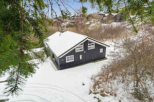 Family-friendly holiday home with spa and sauna