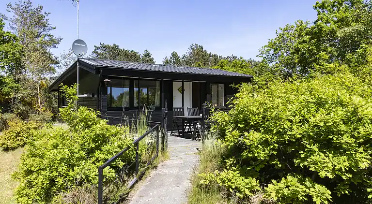 Gemütliches Ferienhaus 100 m vom Sandstrand