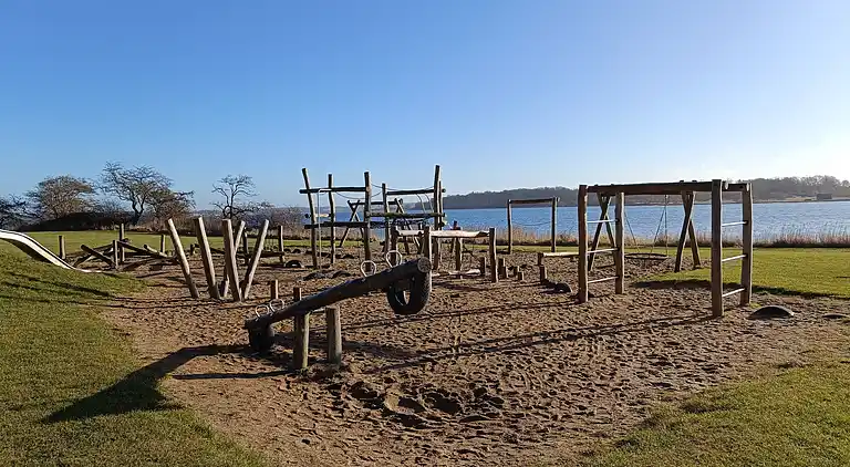 Ferienhaus mit Möglichkeit für Ruhe und Aktivität