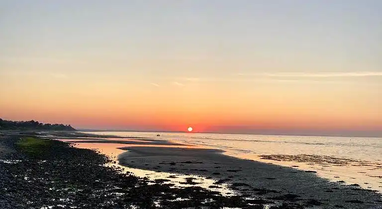  Hier wohnen Sie fast am Strand