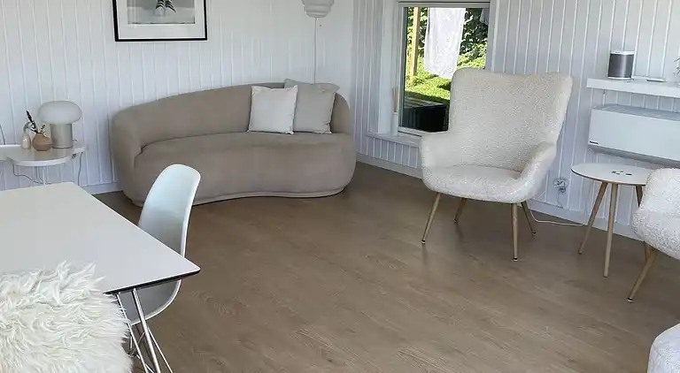 Sommerhus nær vannkanten på Bornholm