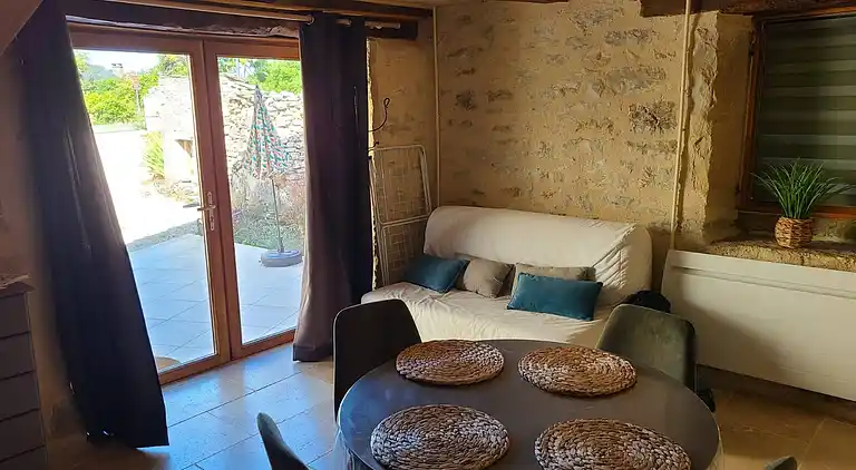 Charming gîte in stones