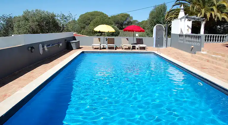 Villa Monte Alegrete mit Blick zum Meer