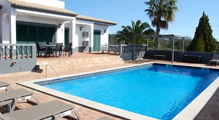 Villa Monte Alegrete mit Blick zum Meer