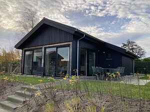 Maison pour 4 personnes avec un canal néerlandais