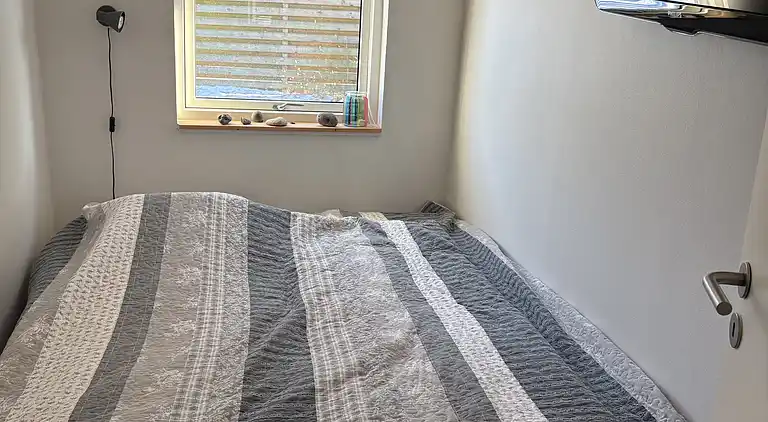 Hyggeligt sommerhus med vildmarksbad