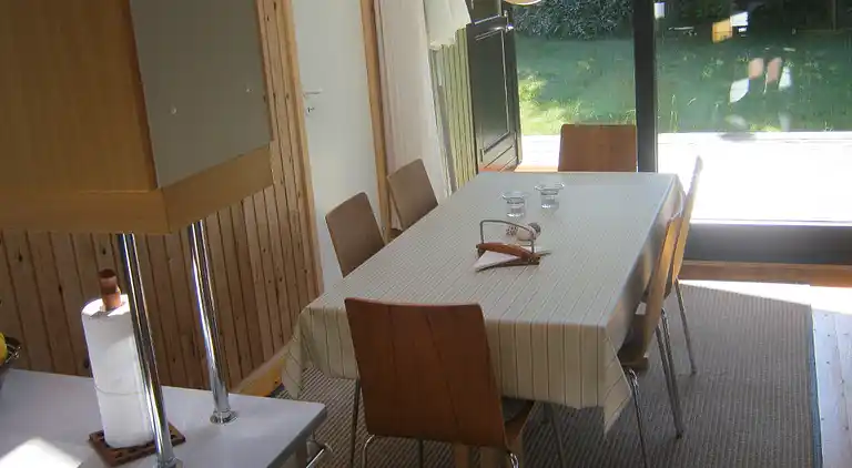 Schönes Sommerhaus in der Nähe des Meeres