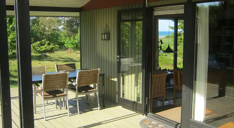 Schönes Sommerhaus in der Nähe des Meeres