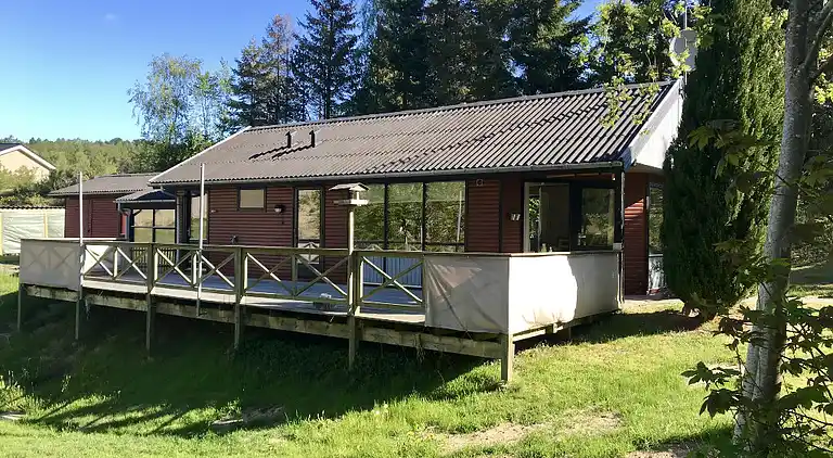 Gemütliches Ferienhaus auf großem Grundstück