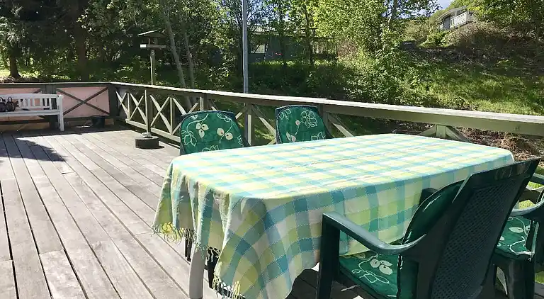 Gemütliches Ferienhaus auf großem Grundstück