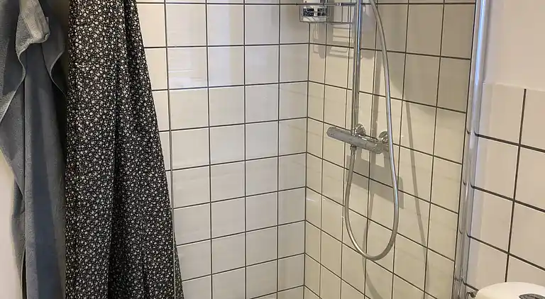 Ruhiges Landhaus mit schönem Wasserblick