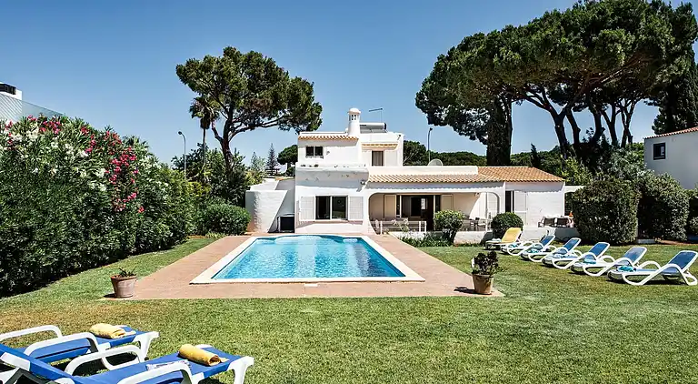 4 Betten, Blick auf den Golfplatz, optionale Poolheizung