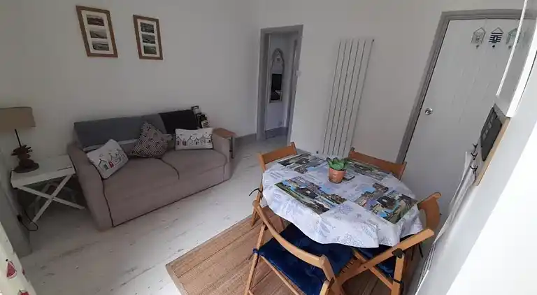 Pavilion Cottage next to Gorleston beach