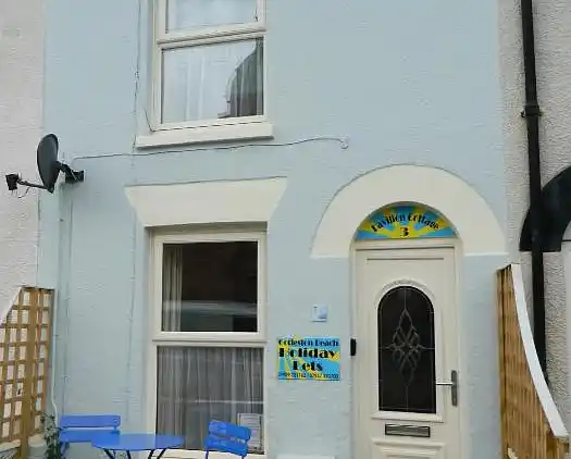 Pavilion Cottage next to Gorleston beach