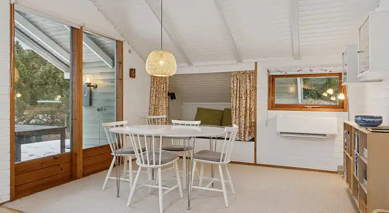Hyggeligt sommerhus tæt på strand og natur