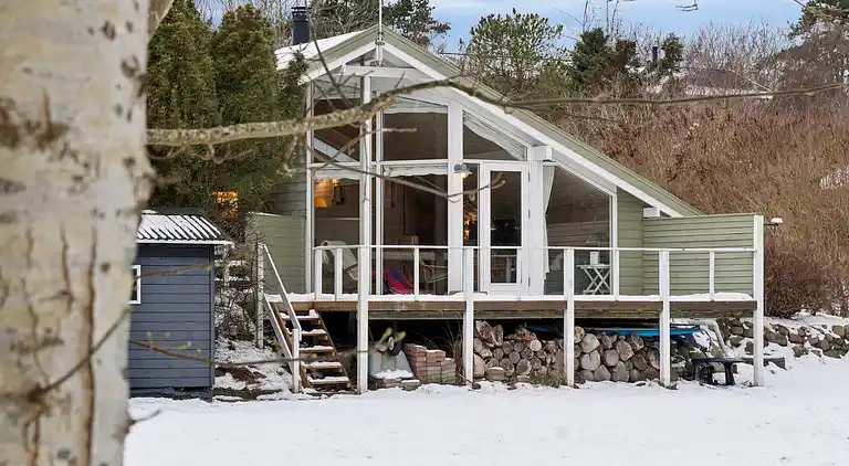Hyggeligt sommerhus tæt på strand og natur