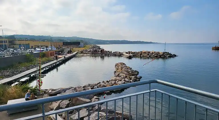 Udsigtslejlighed tæt på vandet i Allinge