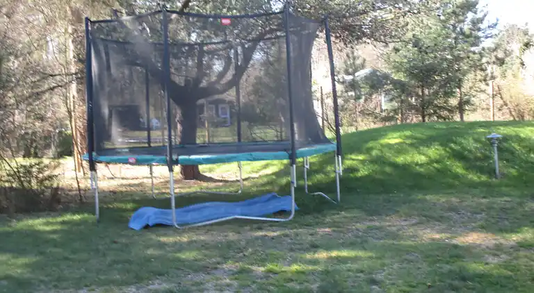 Helles Ferienhaus nur 300 m vom Wasser