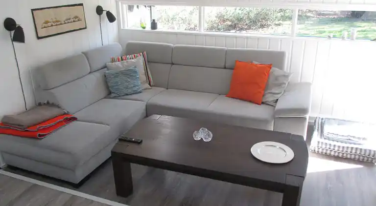 Helles Ferienhaus nur 300 m vom Wasser