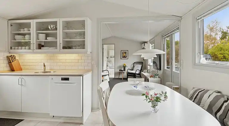 Sommerhusidyl med udesauna og vildmarksbad