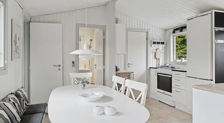 Sommerhusidyl med udesauna og vildmarksbad