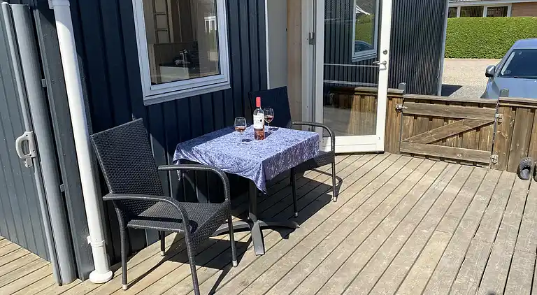 Dejligt familieferiehus kun 130 m fra stranden. 