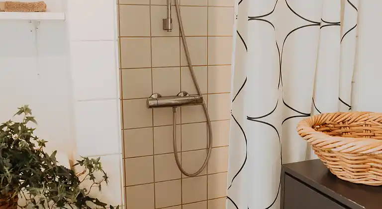 Idyllisches Haus auf einem Reiterhof