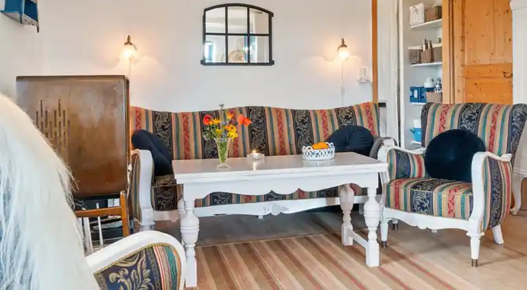 Cozy farmhouse close to the sea