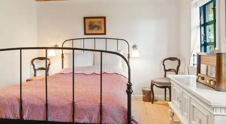 Cozy farmhouse close to the sea