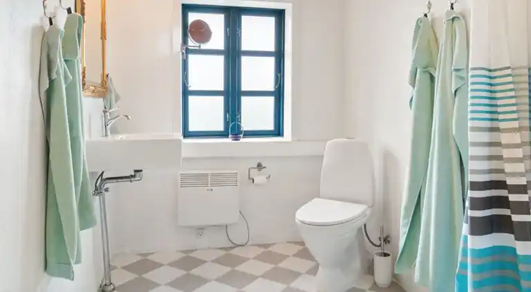 Cozy farmhouse close to the sea