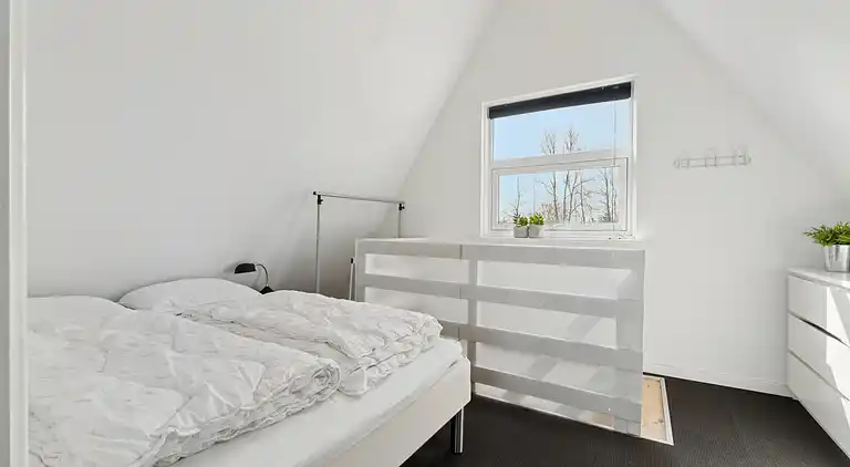 Sommerhus i 1. række.  4 pers. 30 m til havet.