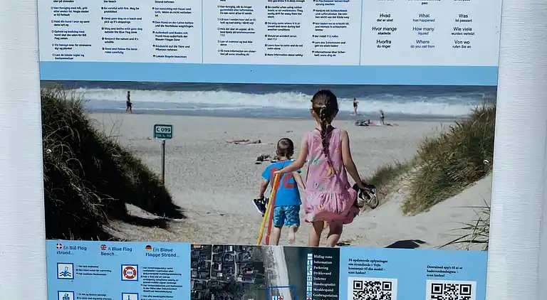 Dejligt familieferiehus kun 130 m fra stranden. 